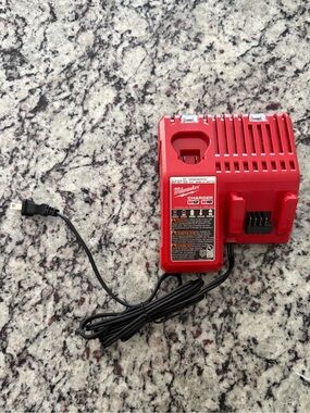 Milwaukee M12 M18 Battery Charger - Red